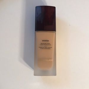 Hourglass Vanish Liquid Foundation